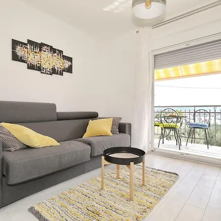 Seabreeze Апартаменты *