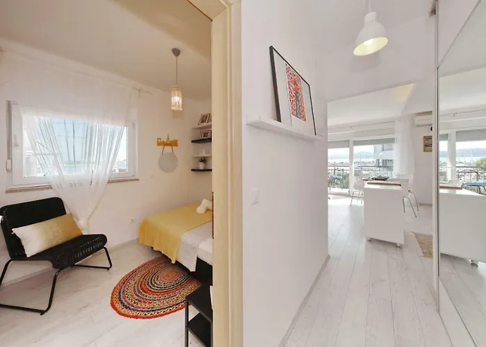 Seabreeze アパート ザダル